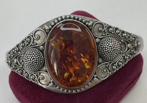 Prod Pic #MJB996 From My Jewelry Box Bali Amber Bracelet1